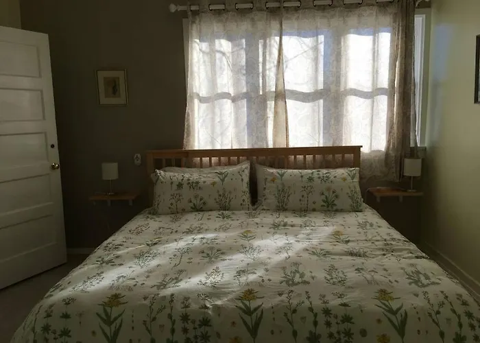 Apartment Historic #104 *